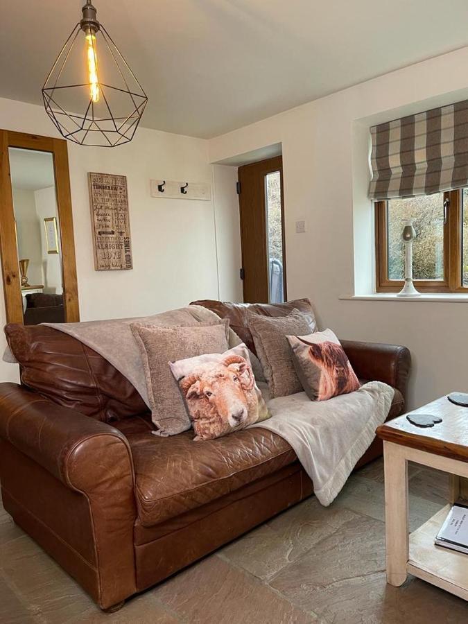 Hollies Cottage Кийли Екстериор снимка