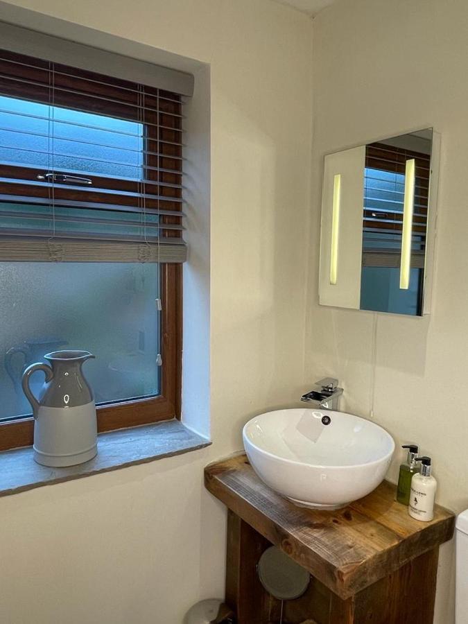 Hollies Cottage Кийли Екстериор снимка