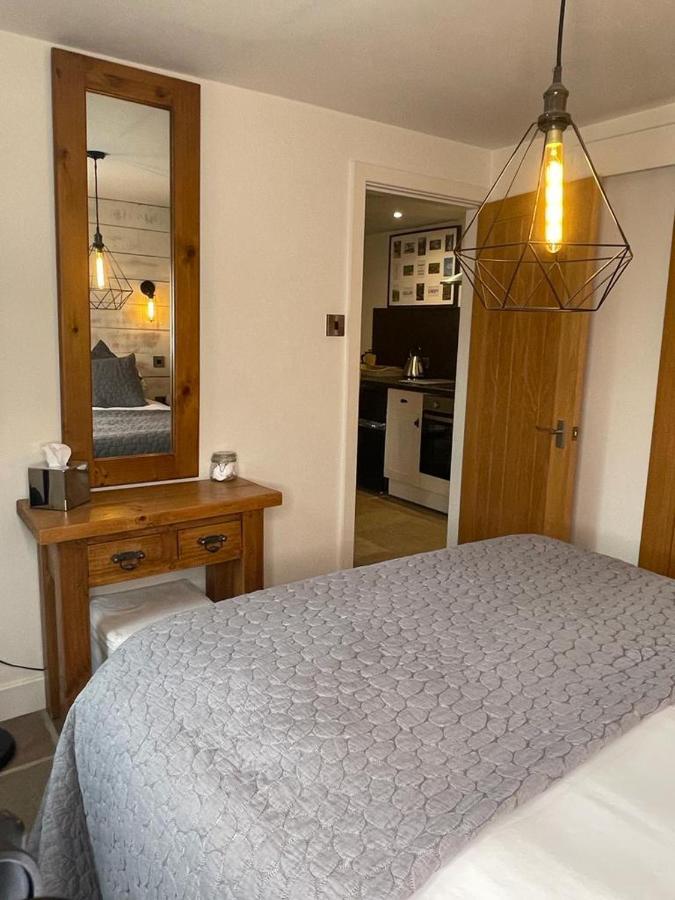 Hollies Cottage Кийли Екстериор снимка
