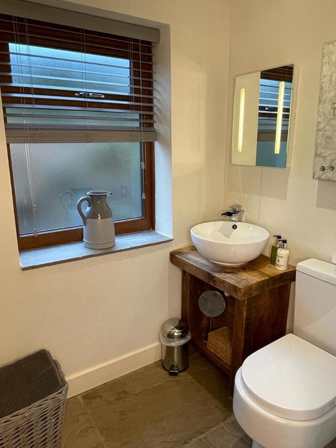 Hollies Cottage Кийли Екстериор снимка