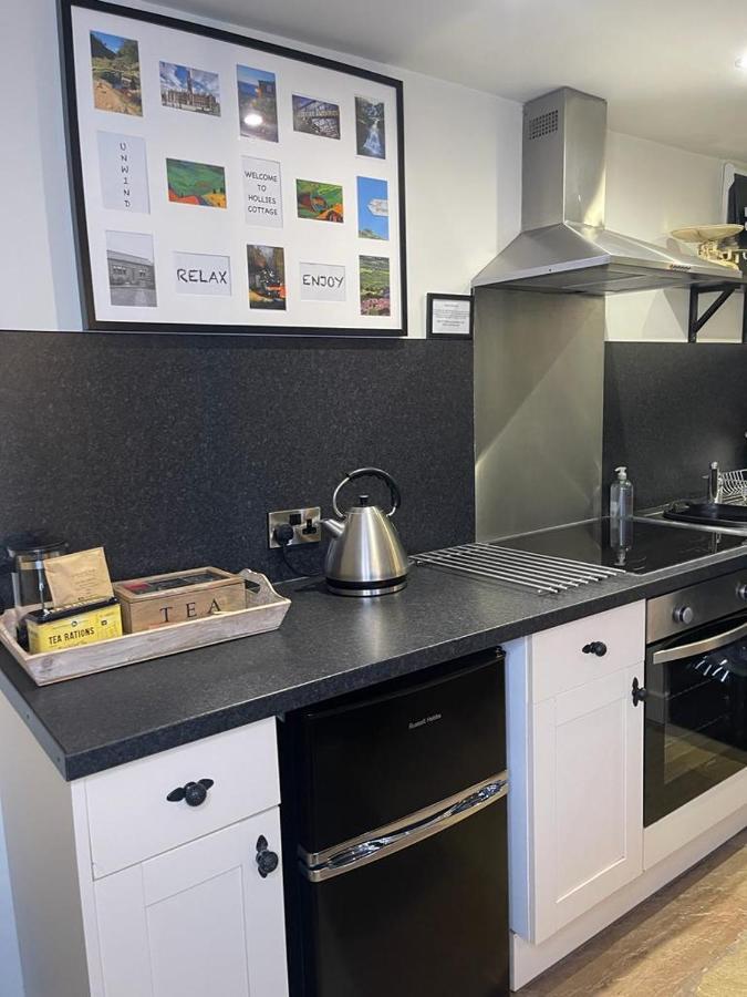 Hollies Cottage Кийли Екстериор снимка